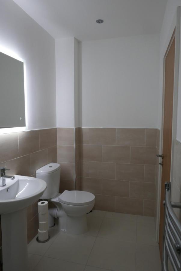 1 Bed Close To Arena Sleeps Up To 4 People F4 *