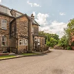 Pass The Keys A Hidden Gem - Summer Bliss Near Roundhay Park