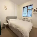 Beautiful 2 Bedroom Flat On Street Lane