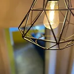 Park Mount Residences - Luxury 3 Bedroom Flat In Leeds With Free Parking
