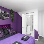 Alt-Stay Leeds West - 3 Bed - 10 Percent Off Monthly - Contractors, Insurance, Relocation - Long Stays Welcome