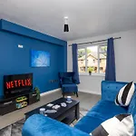 Alt-Stay Leeds West - 3 Bed - 10 Percent Off Monthly - Contractors, Insurance, Relocation - Long Stays Welcome
