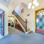 *Rf9Bc* For Your Most Relaxed & Cosy Stay + Free Parking + Free Fast Wifi *