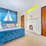 *Rf9Bc* For Your Most Relaxed & Cosy Stay + Free Parking + Free Fast Wifi *