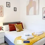 3 Bedroom Apt By Threethreethreesproperty Short Lets & Serviced Accommodation Leeds With Wi-Fi & Parking