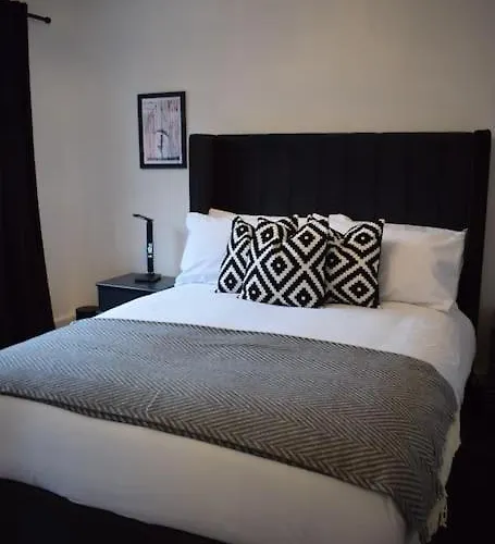 The Little Luxury Getaway!
