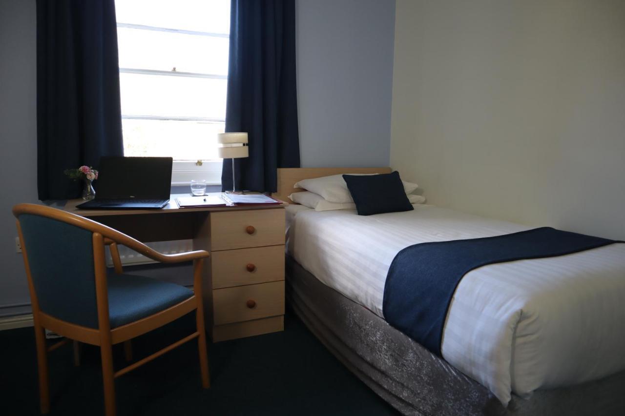 Hinsley Hall Hotel 3*