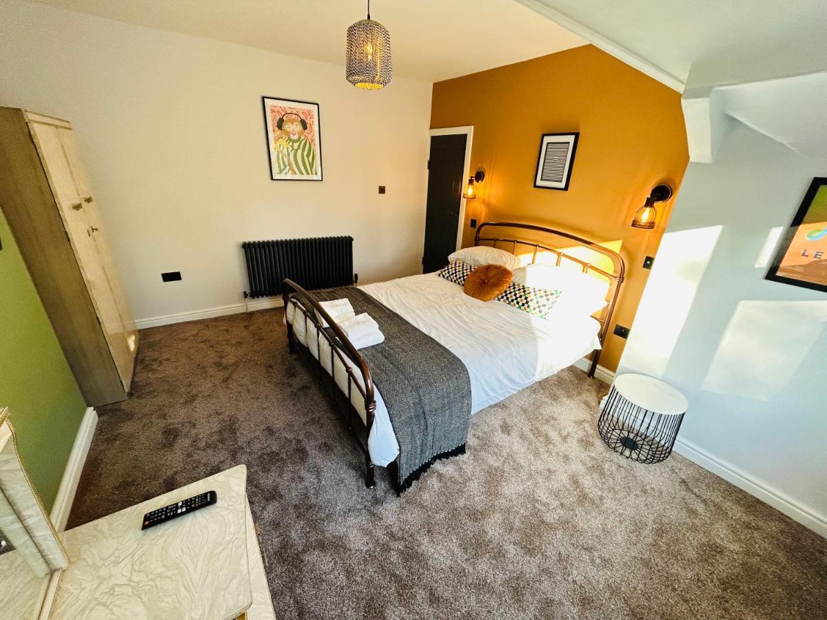 Park Mount Residences - Luxury 3 Bedroom Flat In Leeds With Free Parking Apartment
