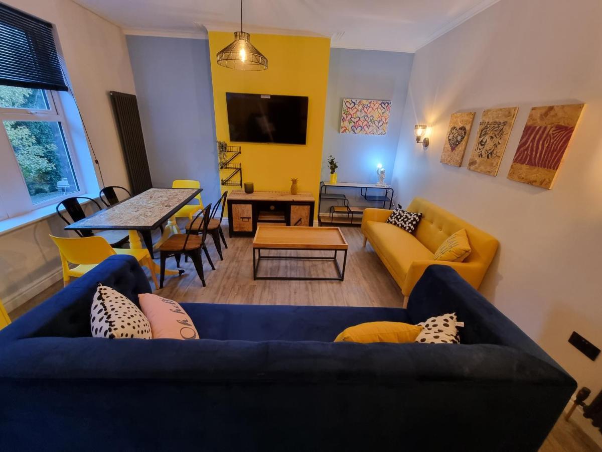 Apartment Park Mount Residences - Luxury 3 Bedroom Flat In Leeds With Free Parking *