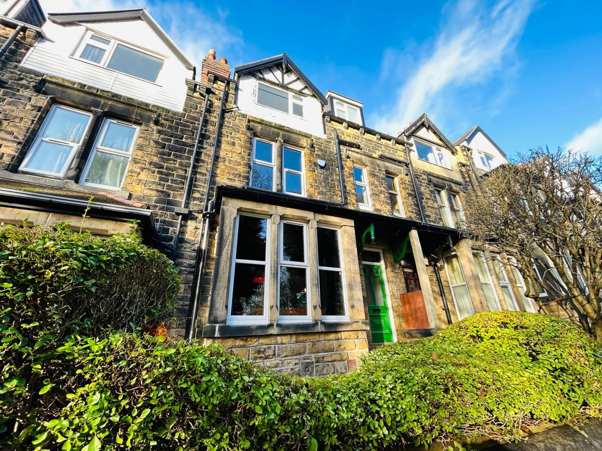 Park Mount Residences - Luxury 3 Bedroom Flat In Leeds With Free Parking