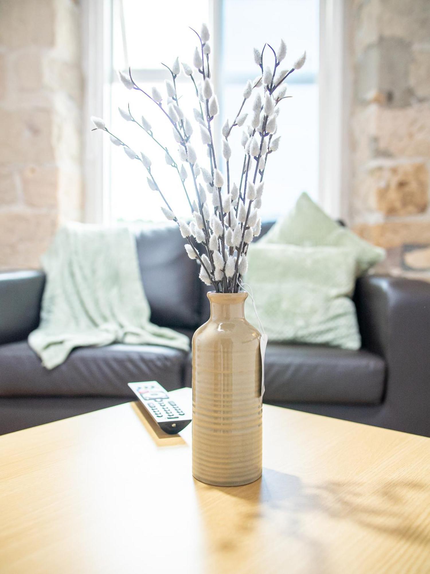1 Bedroom Kirkstall Centre Ideal For Corporate Guests, Free Parking * Leeds (West Yorkshire)