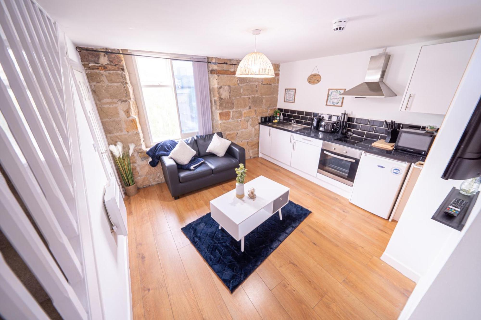 1 Bedroom Kirkstall Centre Ideal For Corporate Guests, Free Parking Apartment Leeds (West Yorkshire)