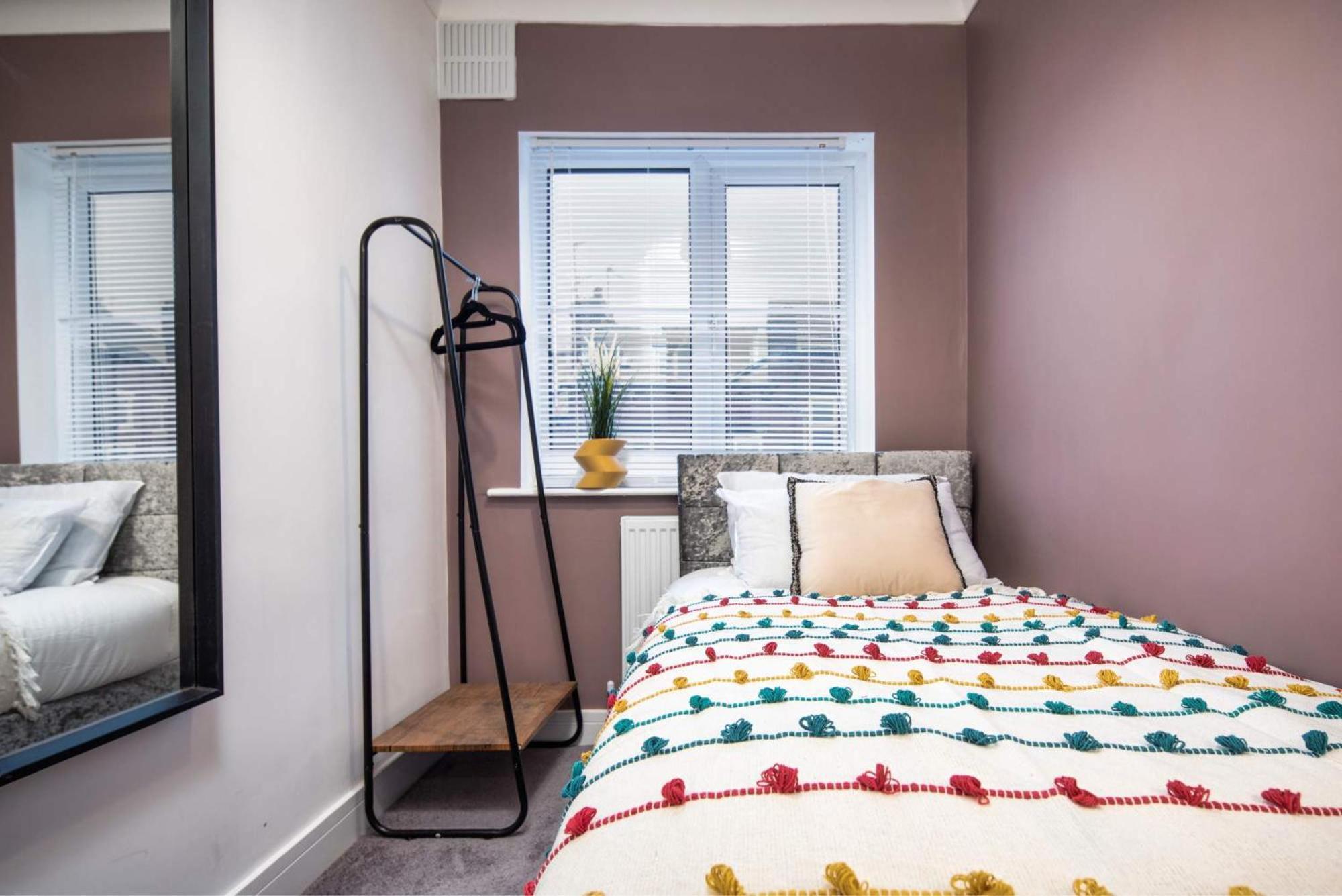 Exclusive Rates For Direct Longer Bookings - Cosy Spaces Leeds *