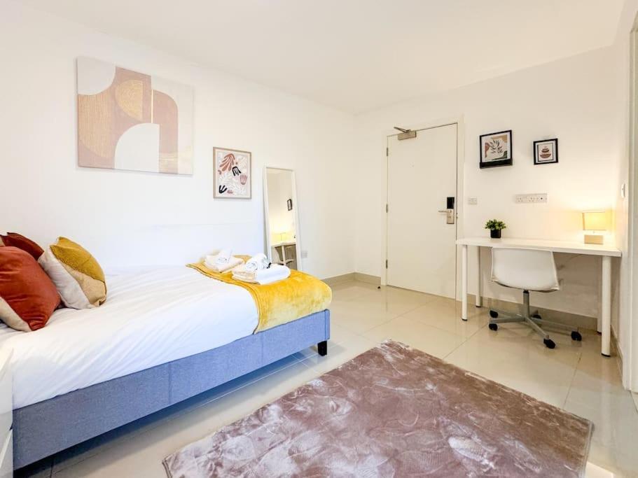 3 Bedroom Apt By Threethreethreesproperty Short Lets & Serviced Accommodation Leeds With Wi-Fi & Parking