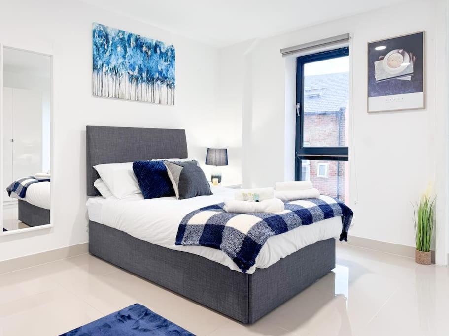 3 Bedroom Apt By Threethreethreesproperty Short Lets & Serviced Accommodation Leeds With Wi-Fi & Parking Apartment *