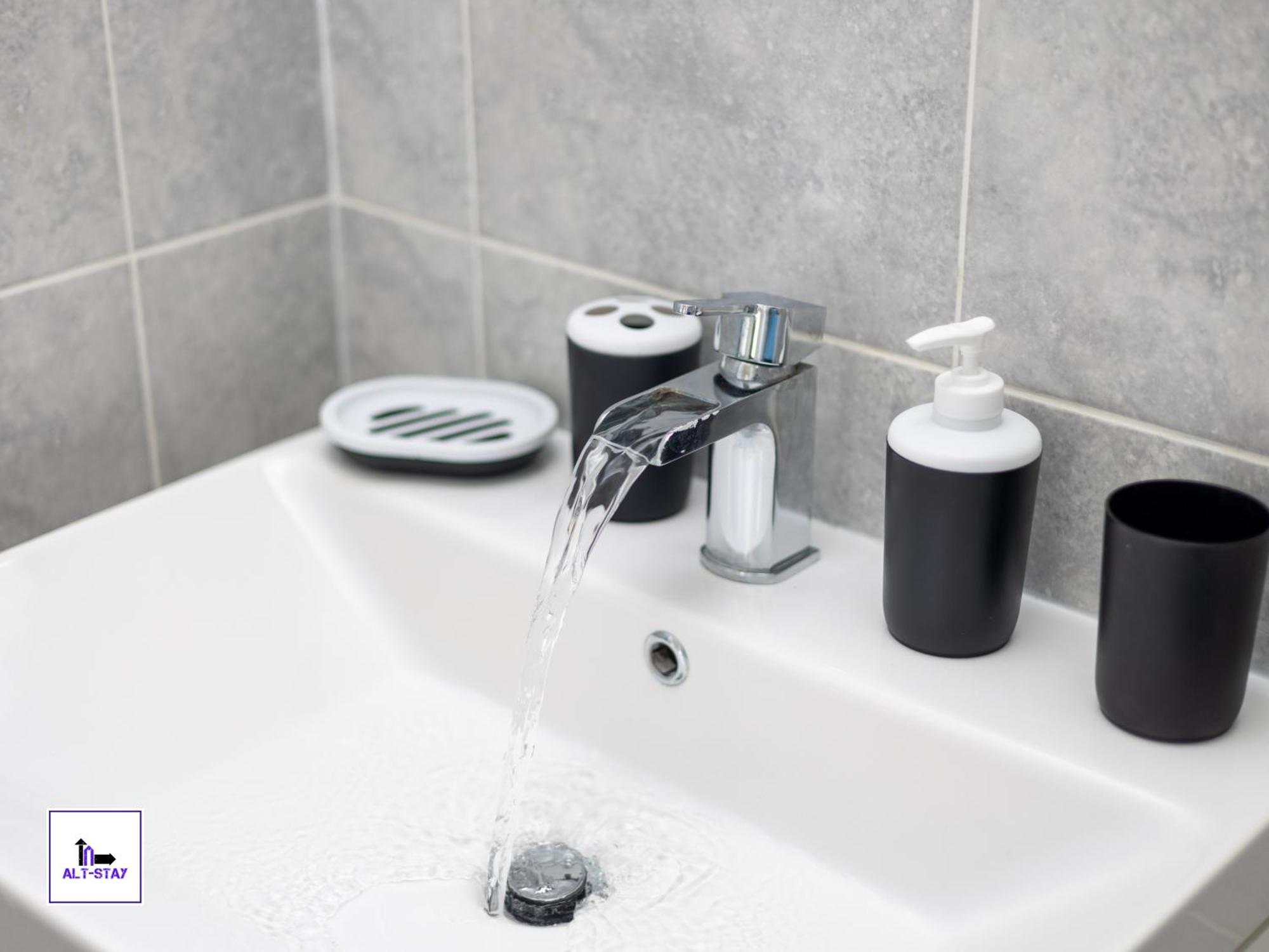 Holiday home Alt-Stay Leeds West - 3 Bed - 10 Percent Off Monthly - Contractors, Insurance, Relocation - Long Stays Welcome Leeds (West Yorkshire)