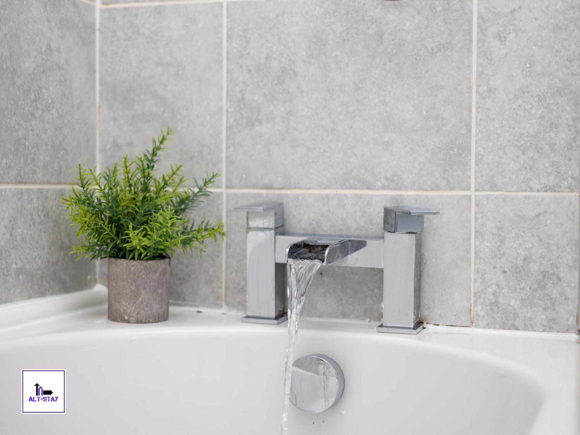 Holiday home Alt-Stay Leeds West - 3 Bed - 10 Percent Off Monthly - Contractors, Insurance, Relocation - Long Stays Welcome