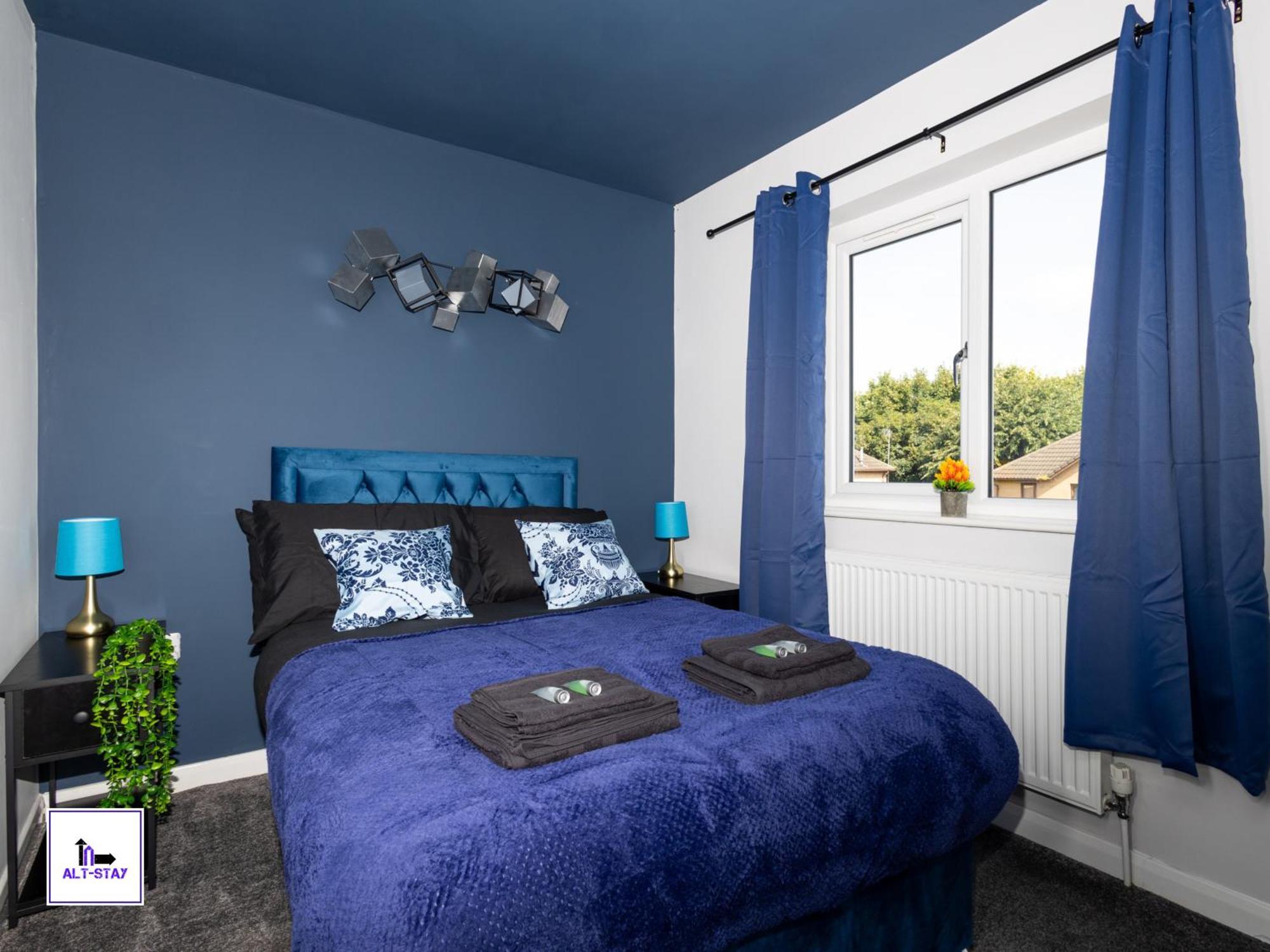 Holiday home Alt-Stay Leeds West - 3 Bed - 10 Percent Off Monthly - Contractors, Insurance, Relocation - Long Stays Welcome *