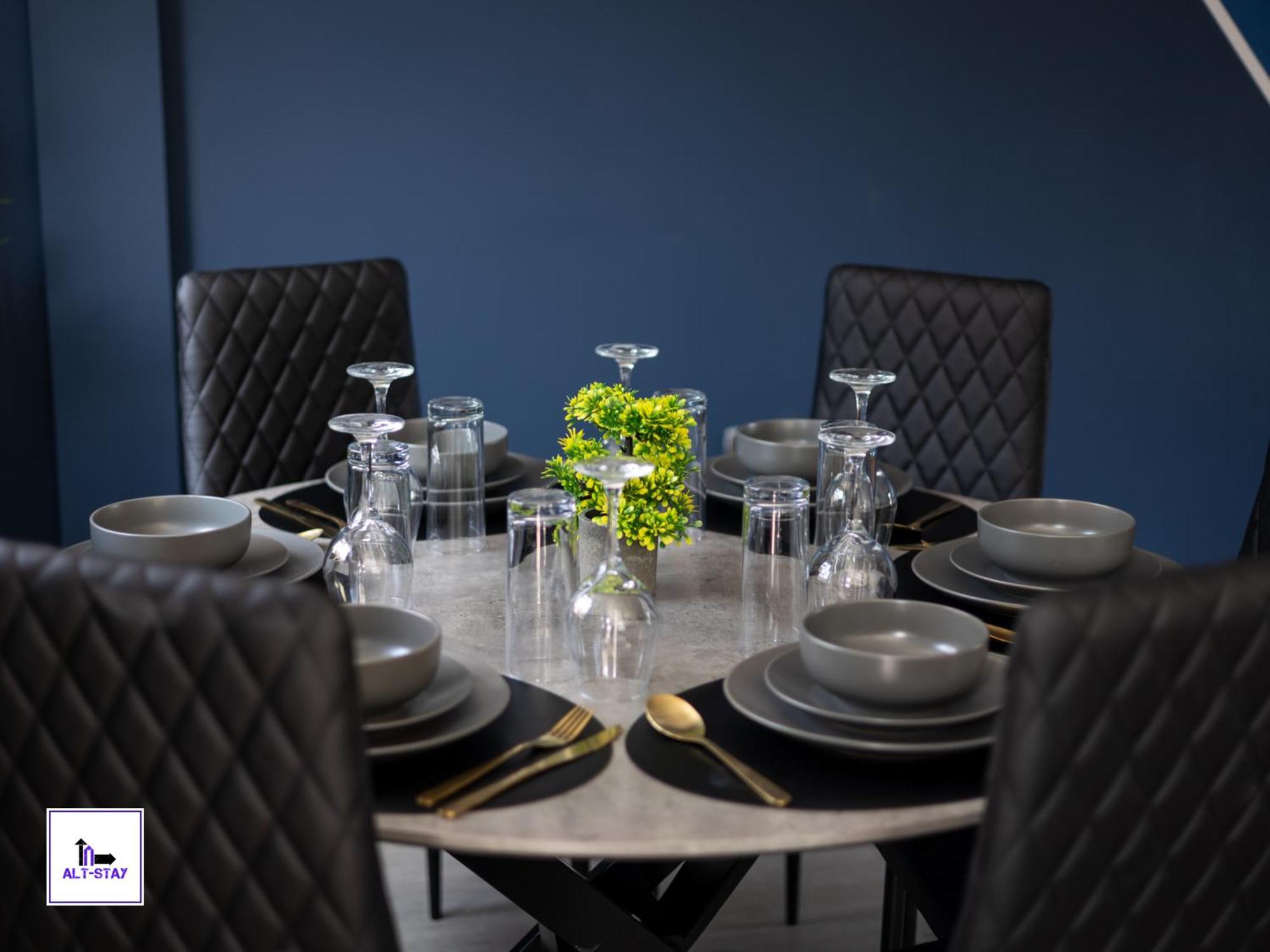 Alt-Stay Leeds West - 3 Bed - 10 Percent Off Monthly - Contractors, Insurance, Relocation - Long Stays Welcome * Leeds (West Yorkshire)