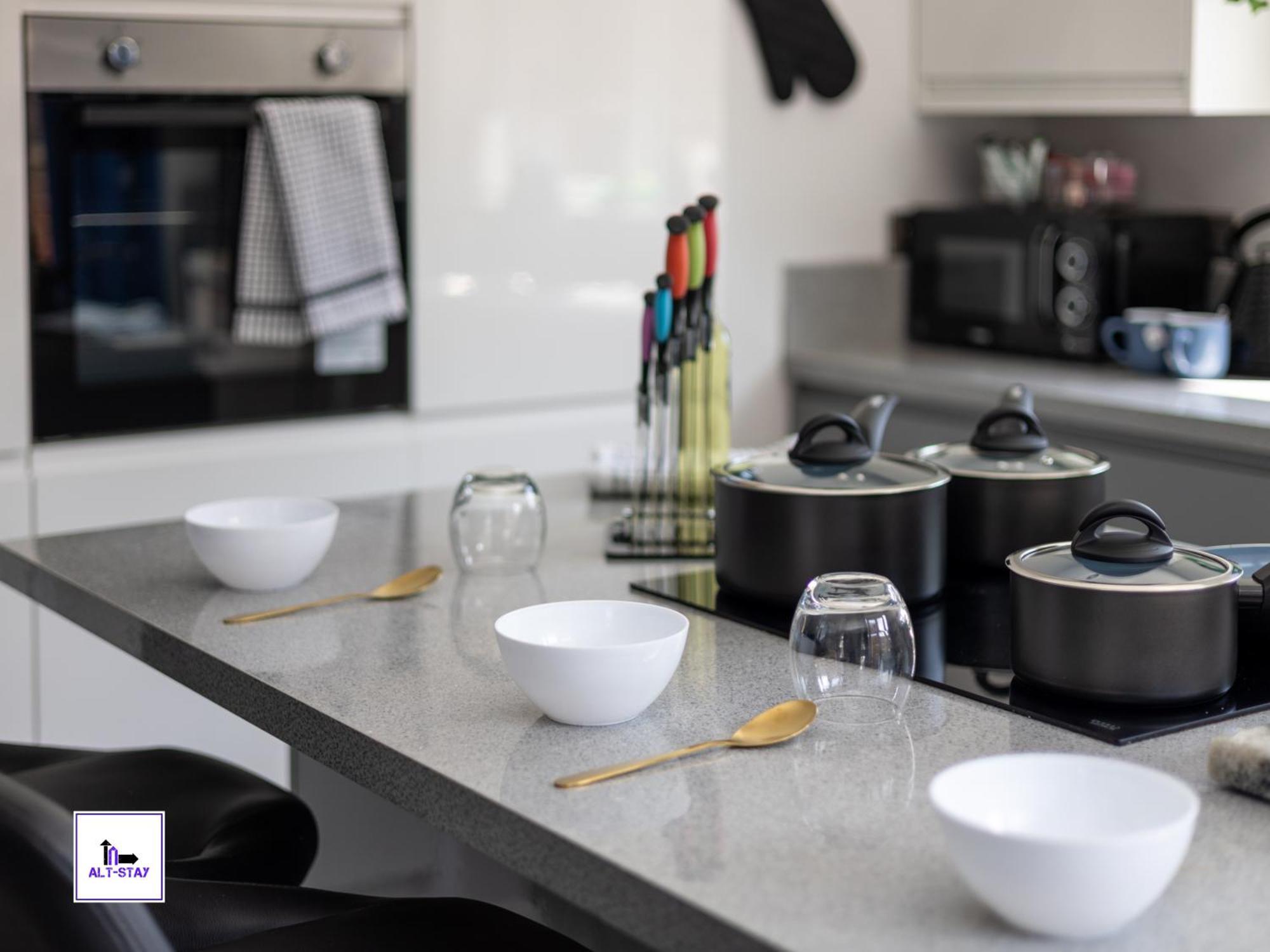 Alt-Stay Leeds West - 3 Bed - 10 Percent Off Monthly - Contractors, Insurance, Relocation - Long Stays Welcome Leeds (West Yorkshire)