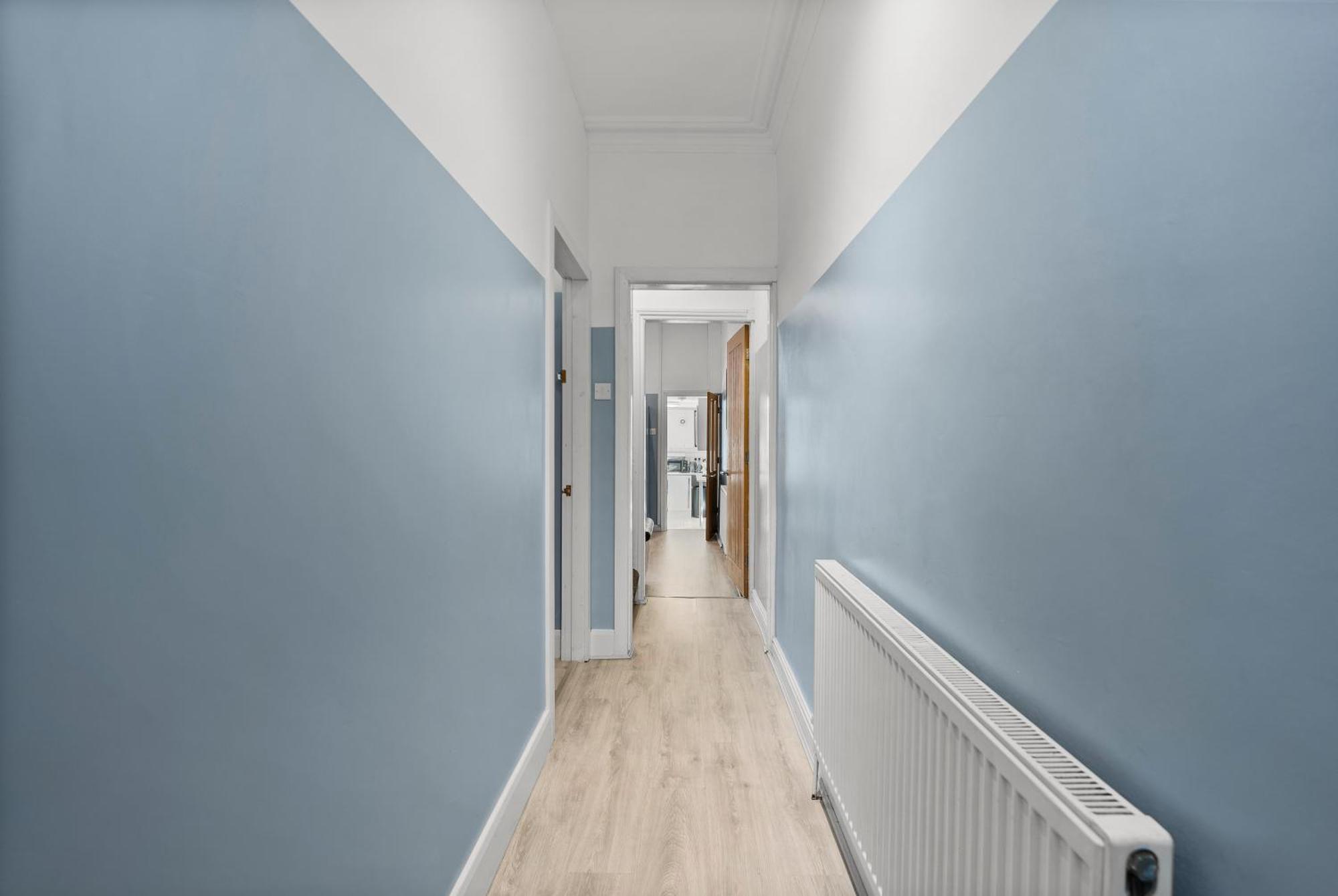 Stylish Designer 4 Bed - Parking - Sleeps 8 Leeds (West Yorkshire)