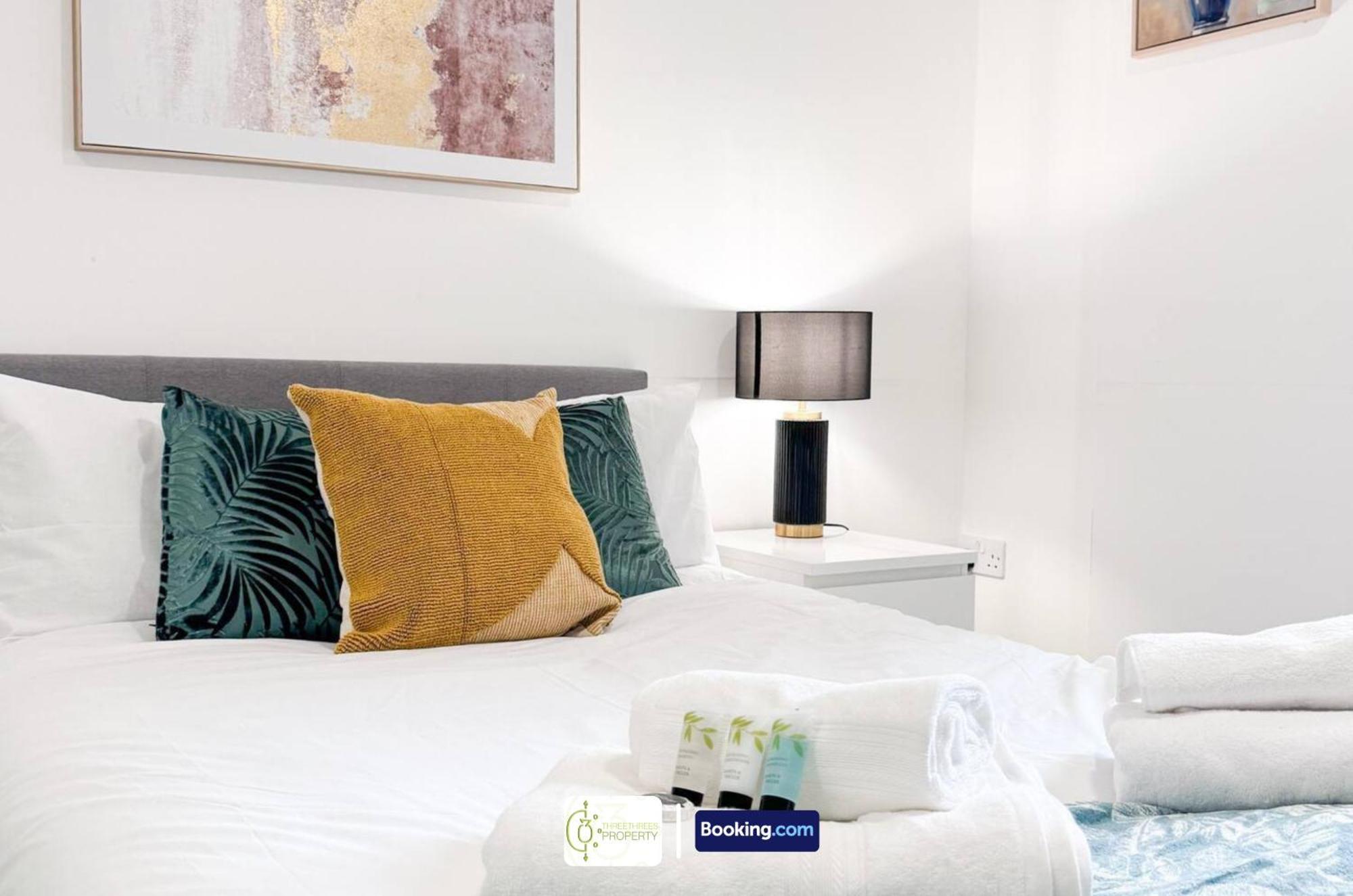 3 Bedroom Apt By Threethreethreesproperty Short Lets & Serviced Accommodation Leeds With Wi-Fi & Parking * Leeds (West Yorkshire)