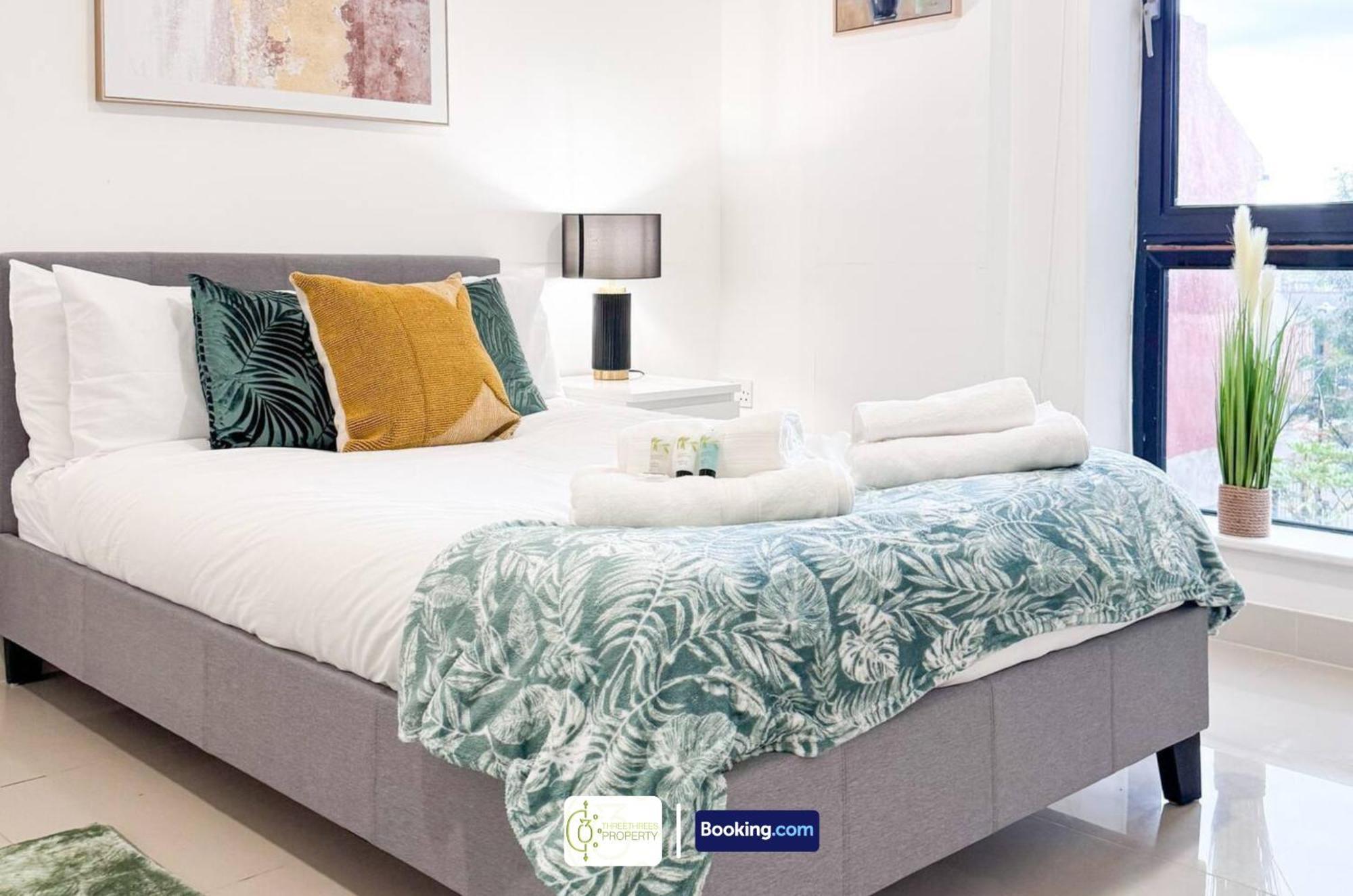 3 Bedroom Apt By Threethreethreesproperty Short Lets & Serviced Accommodation Leeds With Wi-Fi & Parking Apartment