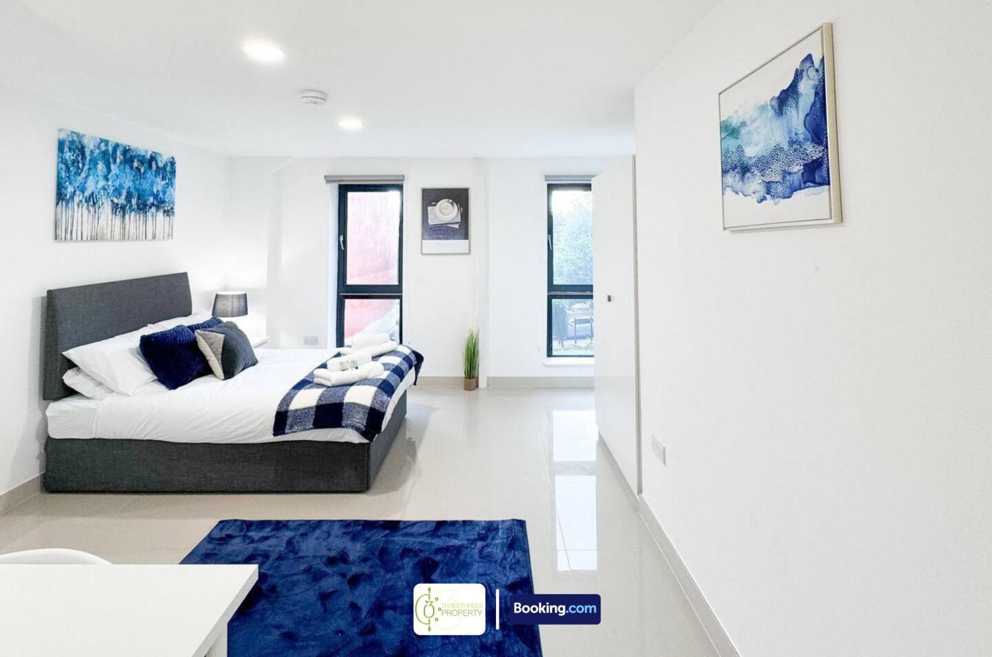 3 Bedroom Apt By Threethreethreesproperty Short Lets & Serviced Accommodation Leeds With Wi-Fi & Parking * Leeds (West Yorkshire)